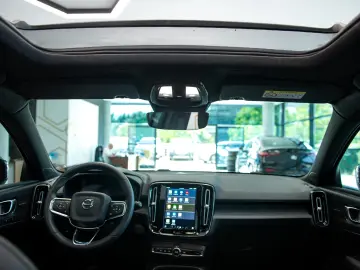 Volvo XC40 Recharge