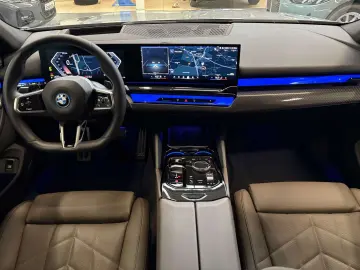 550e xDrive M Sport Pro DA PA+ HuD Pano Carbon