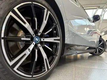 550e xDrive M Sport Pro DA PA+ HuD Pano Carbon