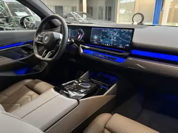 550e xDrive M Sport Pro DA PA+ HuD Pano Carbon