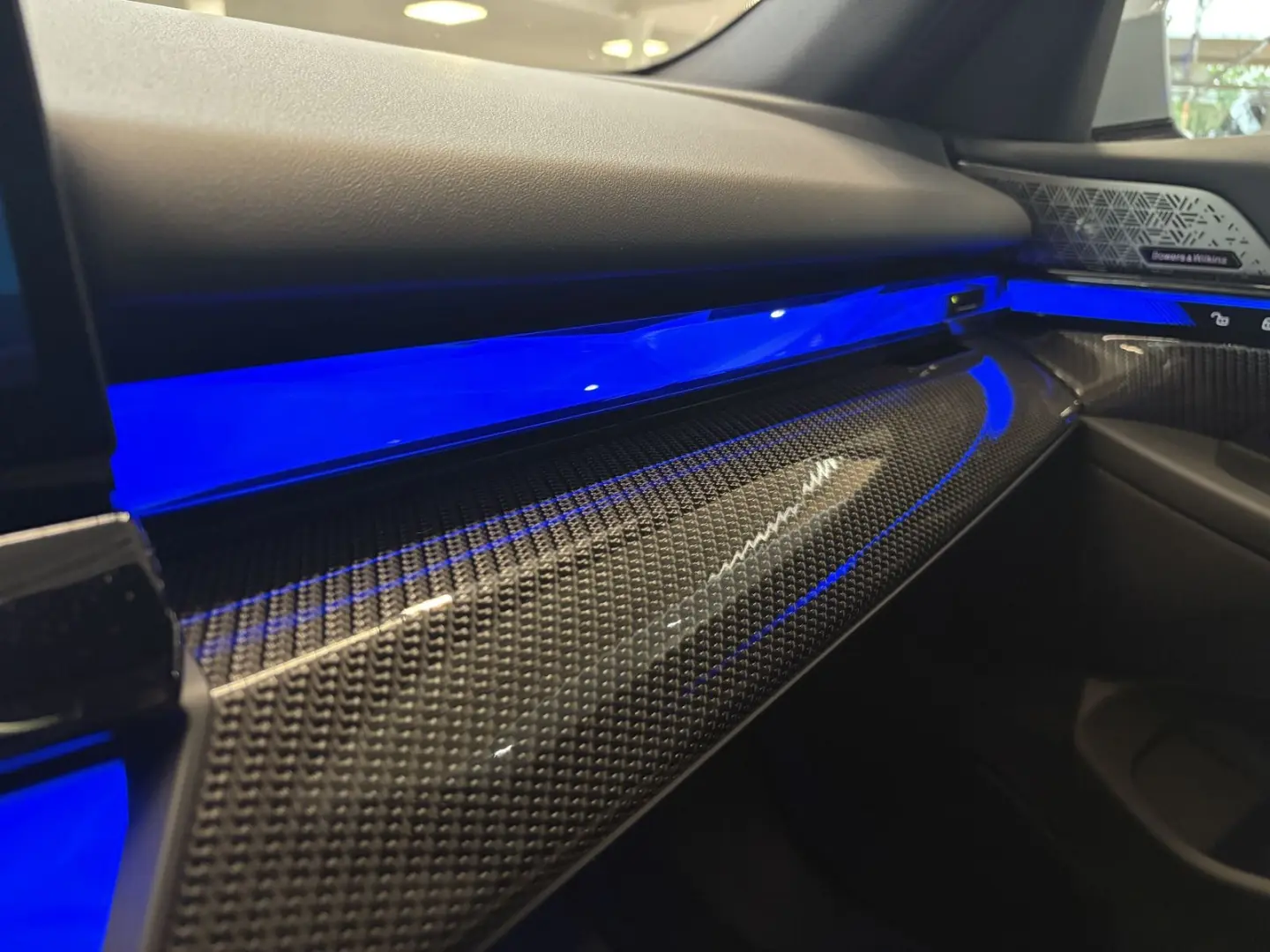 550e xDrive M Sport Pro DA PA+ HuD Pano Carbon