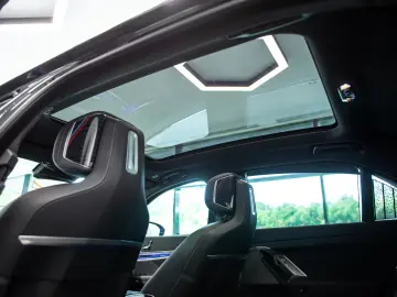 BMW Seria 7 740d Mild Hybrid xDrive Steptronic