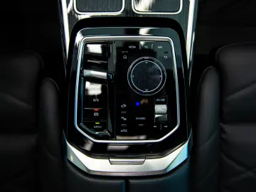 BMW Seria 7 740d Mild Hybrid xDrive Steptronic