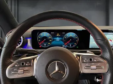 CLA 200 Coupé AMG+MBUX+LED+AMBIENTE+KAMERA+AHK