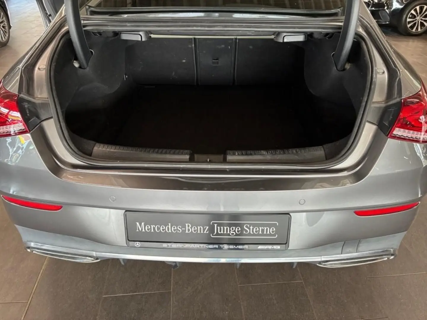 CLA 200 Coupé AMG+MBUX+LED+AMBIENTE+KAMERA+AHK