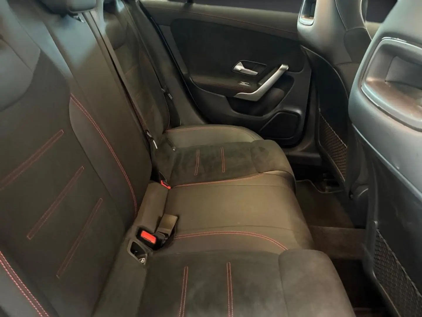 CLA 200 Coupé AMG+MBUX+LED+AMBIENTE+KAMERA+AHK