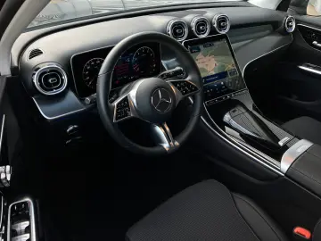 GLC 200 4M Avantgarde *AHK*360°K*Distro*Memory-P