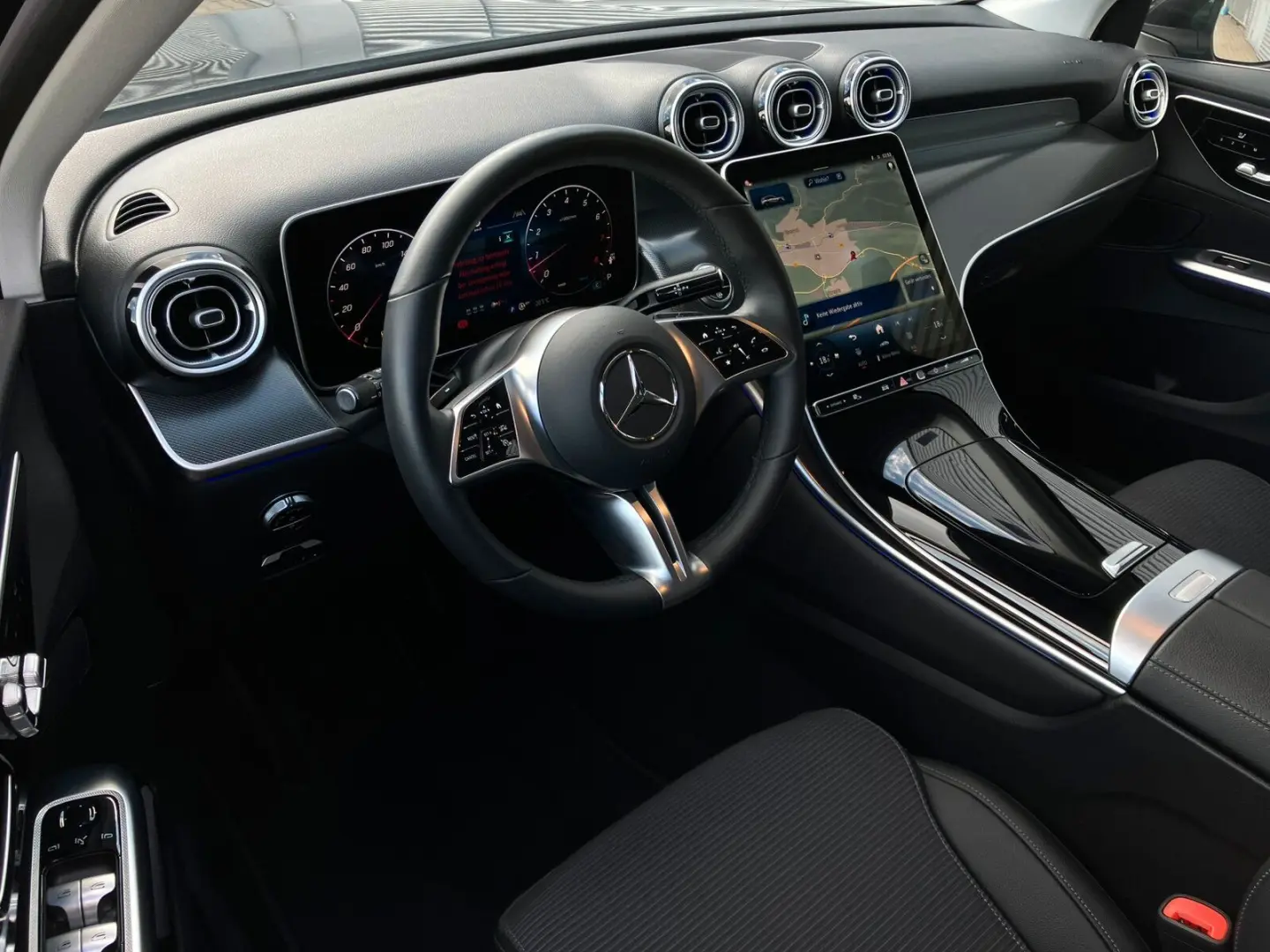GLC 200 4M Avantgarde *AHK*360°K*Distro*Memory-P