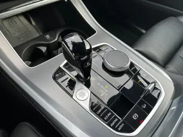 X5 xDrive 30d M Sport HUD HIFI ACC Sthz AHK Pano