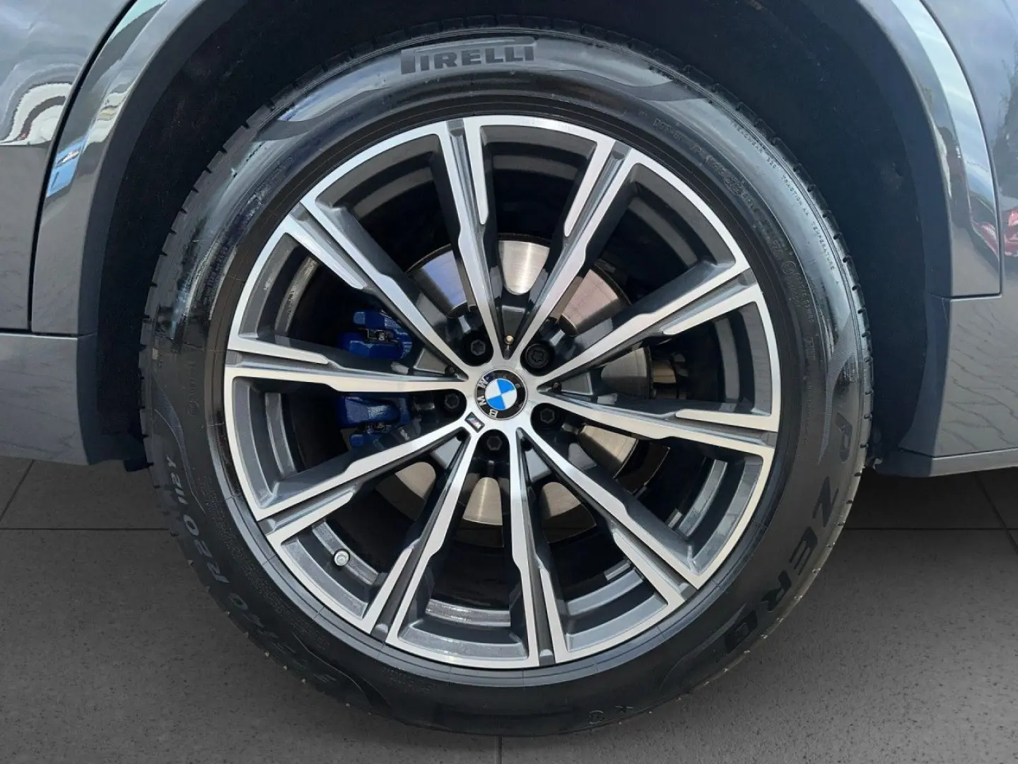 X5 xDrive 30d M Sport HUD HIFI ACC Sthz AHK Pano