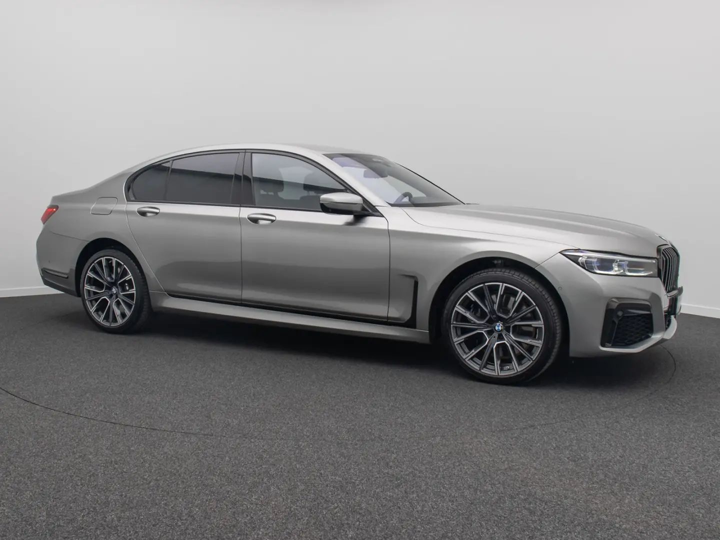 740d xD M Sport 360°Laser HUD H/K SoftCl Massage