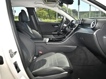 C 300 AMG Sport Advanced Plus LED Navi Kamera Sp