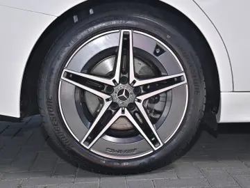 C 300 AMG Sport Advanced Plus LED Navi Kamera Sp