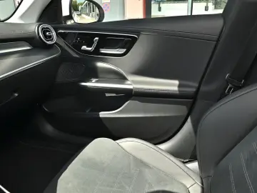 C 300 AMG Sport Advanced Plus LED Navi Kamera Sp