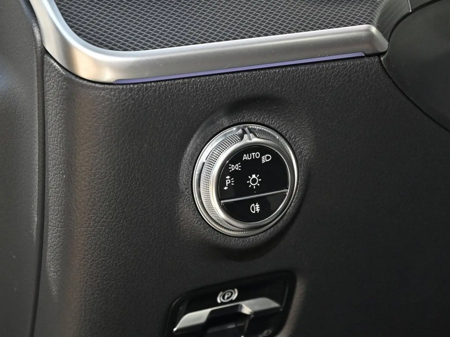 C 300 AMG Sport Advanced Plus LED Navi Kamera Sp
