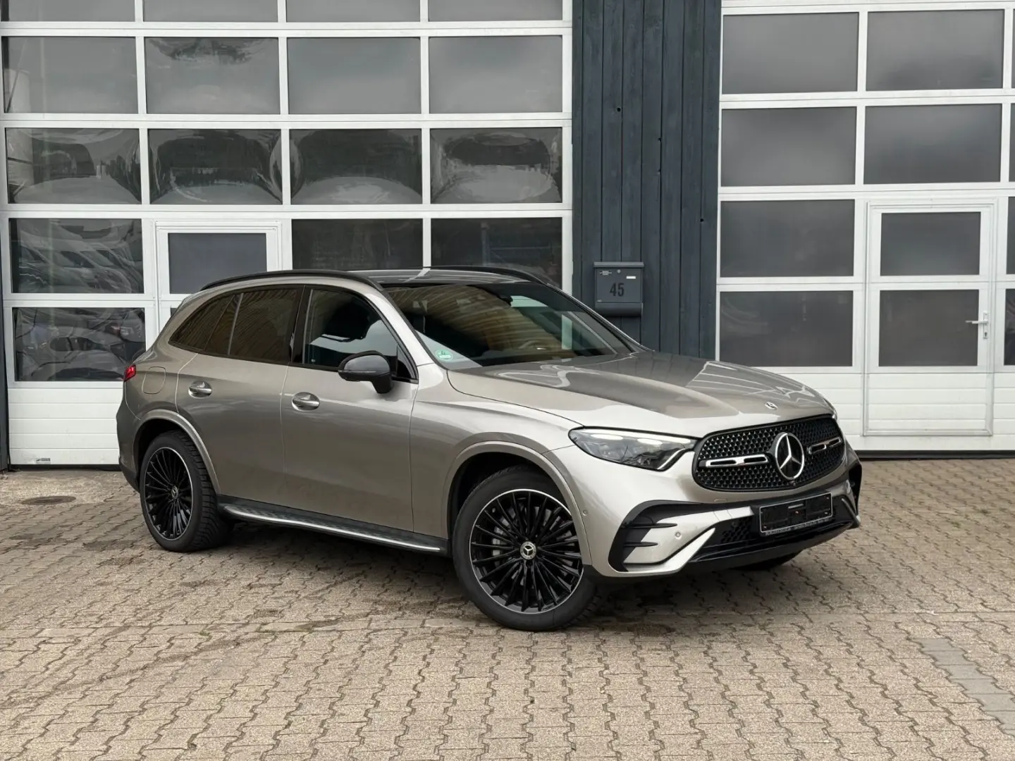 GLC 300 de 4M/AMG/Air/HUD/Pano/Burm/360°/HAL