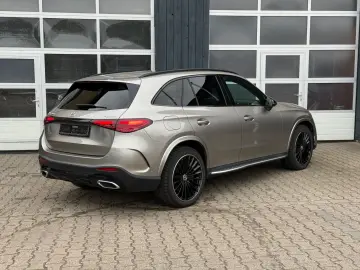 GLC 300 de 4M/AMG/Air/HUD/Pano/Burm/360°/HAL
