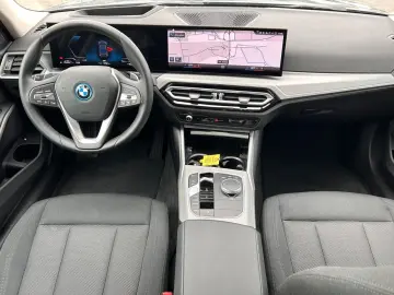 330e xDrive Aut. Lim. / DAB / Parking Assistant