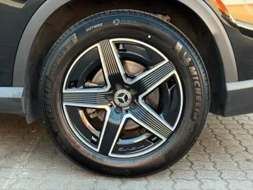 GLC 220d 4M AMG Advanced Plus AHK Pano MemoryLED