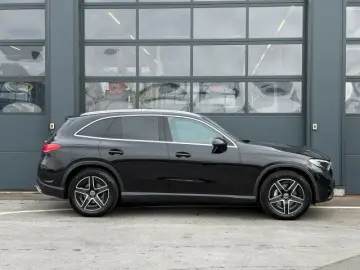 GLC 220d 4M AMG Advanced Plus AHK Pano MemoryLED