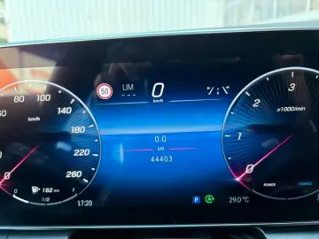 GLC 220d 4M AMG Advanced Plus AHK Pano MemoryLED
