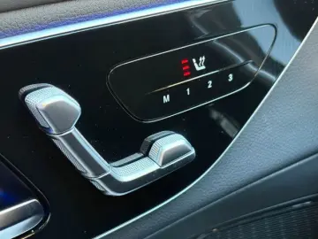 GLC 220d 4M AMG Advanced Plus AHK Pano MemoryLED