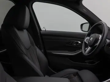 320d  xD M Sport Kamera DAB HiFi Stop&Go Komfort