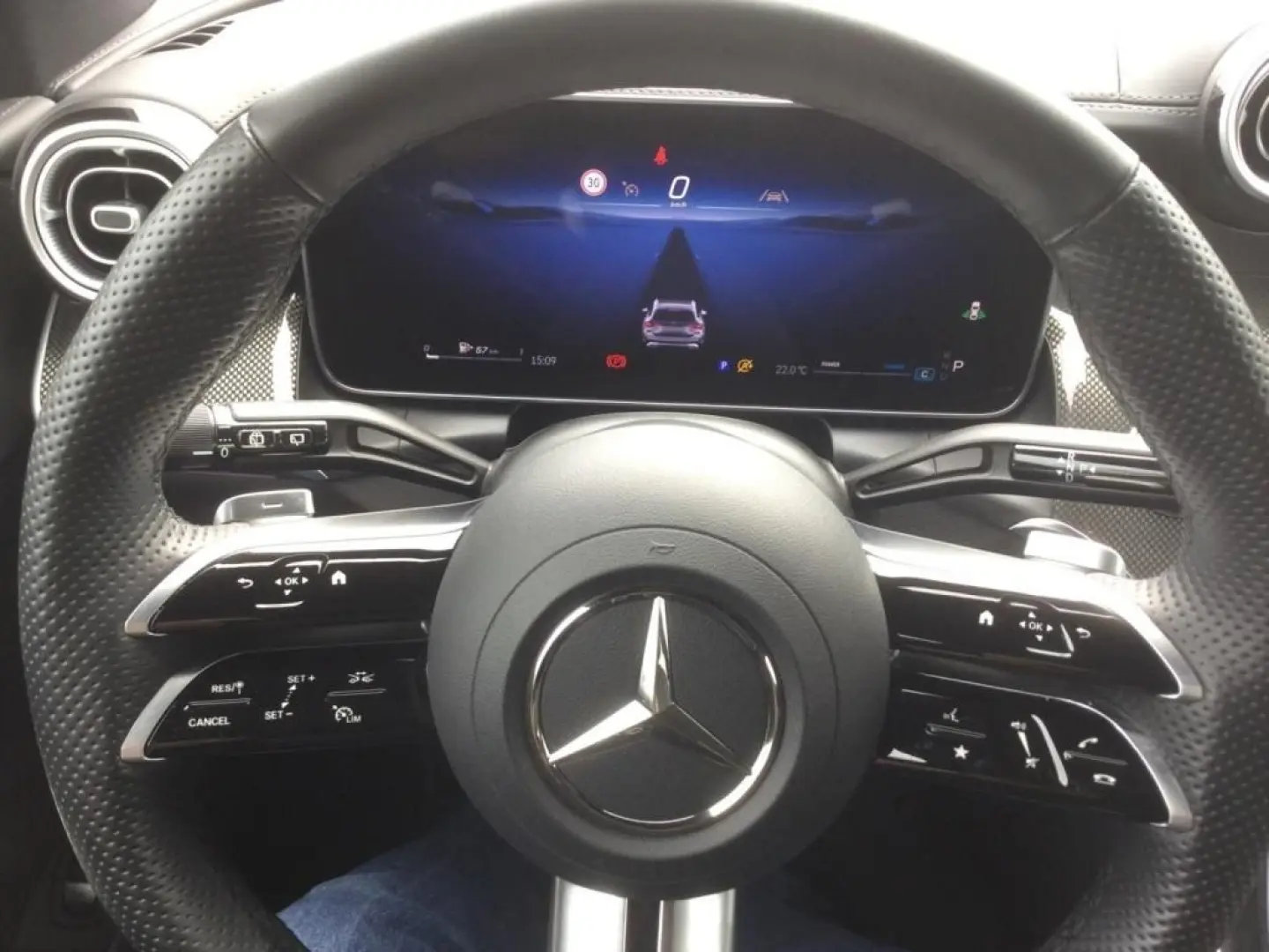 GLC 200 4MATIC AMG, Panoramadach, AHV