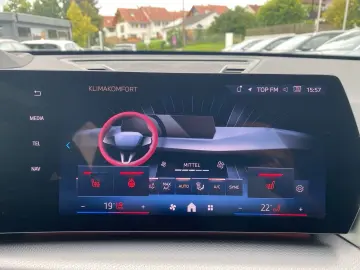 X1 sDrive18i M Sport DA+ PA+ HUD Komfzg SHZ LRH