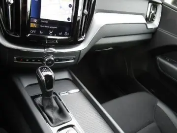 XC60 Momentum Pro 2.0 Klimaauto. LED Navi. Euro6