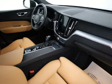 XC60 D4 Momentum Pro,Leder,Navi,LED,Carplay,PDC