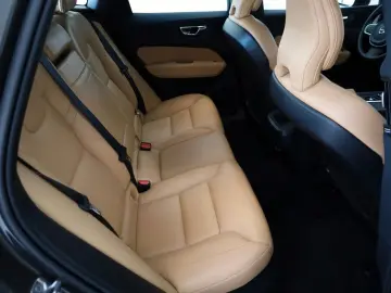 XC60 D4 Momentum Pro,Leder,Navi,LED,Carplay,PDC