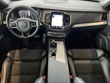 XC90 T8 AWD Plugin Hybrid Recharge Geartr RDesig