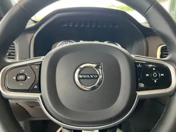 XC90 T8 AWD Plugin Hybrid Recharge Geartr RDesig