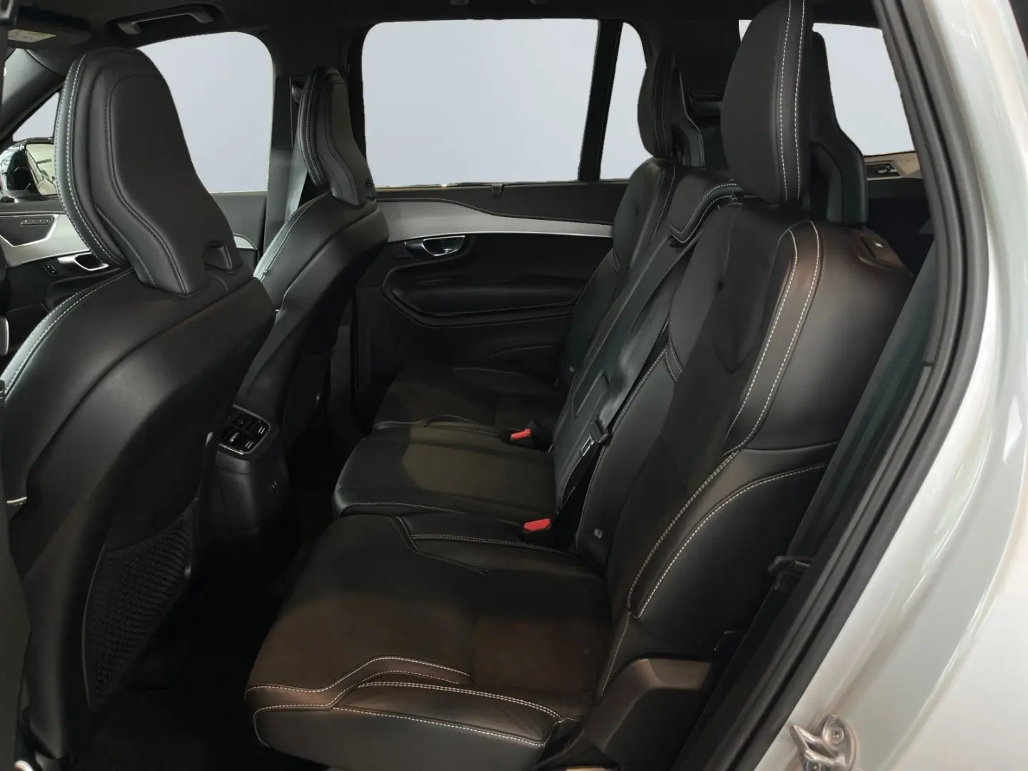 XC90 T8 AWD Plugin Hybrid Recharge Geartr RDesig