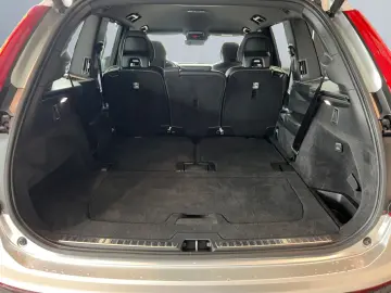 XC90 T8 AWD Plugin Hybrid Recharge Geartr RDesig