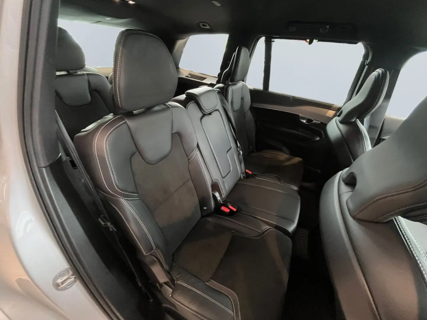 XC90 T8 AWD Plugin Hybrid Recharge Geartr RDesig