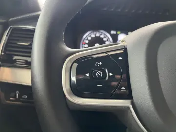 XC90 T8 AWD Plugin Hybrid Recharge Geartr RDesig