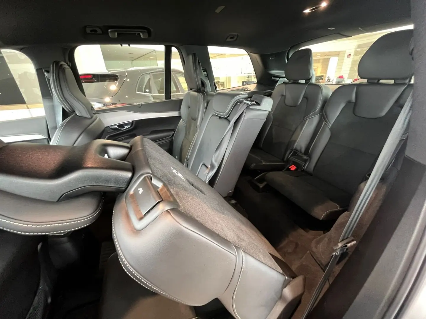 XC90 T8 AWD Plugin Hybrid Recharge Geartr RDesig