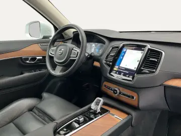 XC90 T8 AWD Recharge Geartronic Inscription Edit