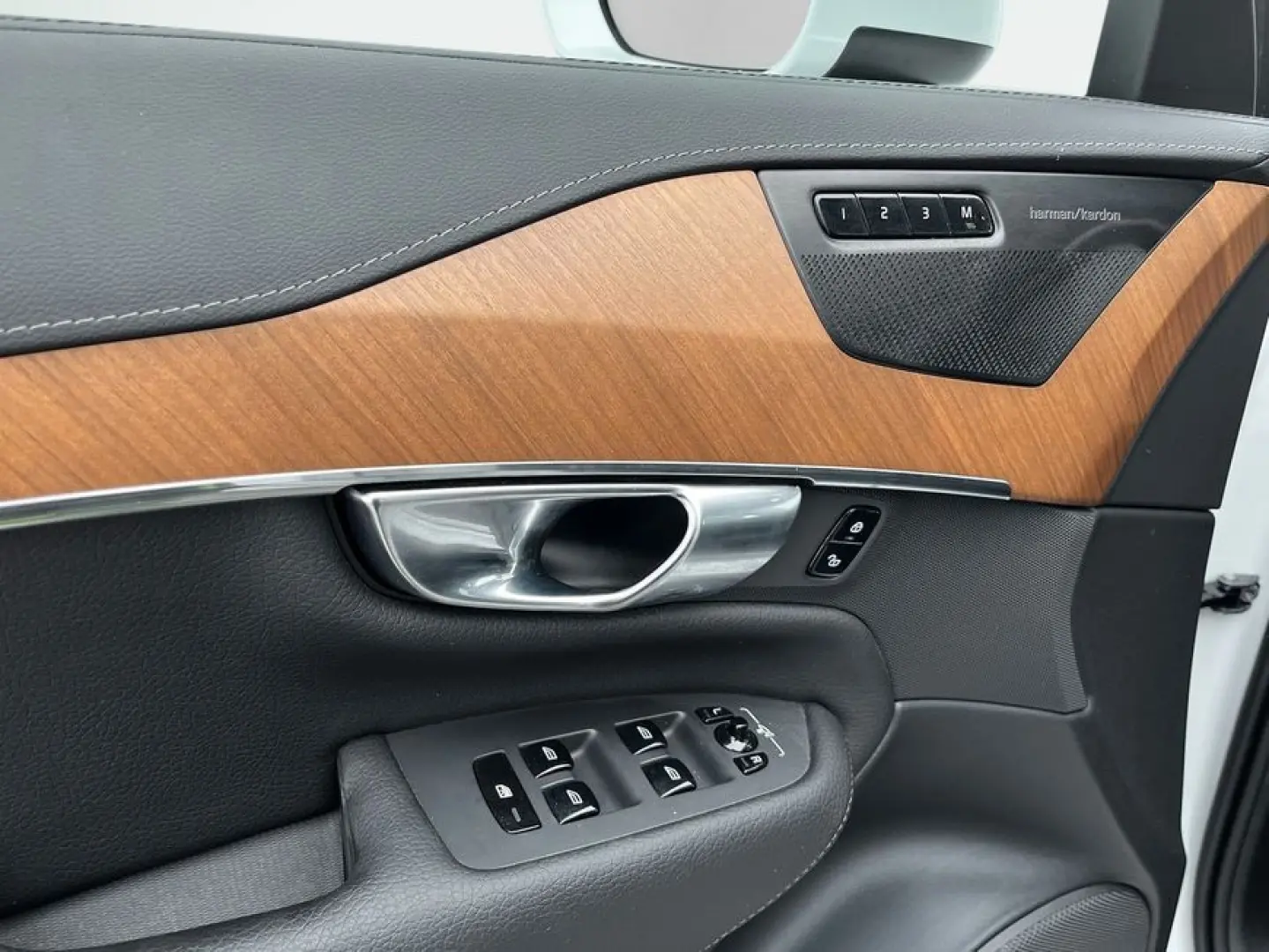 XC90 T8 AWD Recharge Geartronic Inscription Edit