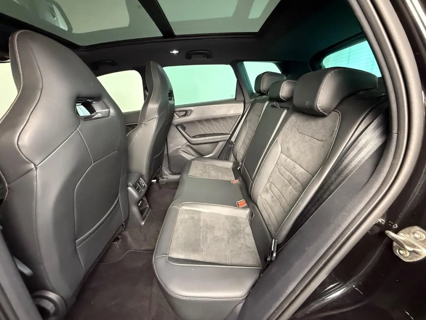 Ateca VZ 4D AHK PANO XL 360° DCC