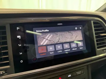 Ateca VZ 4D AHK PANO XL 360° DCC