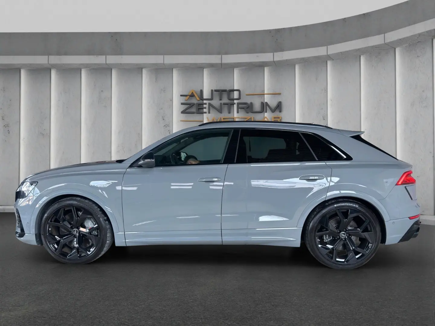 RSQ8 4.0 TFSI quattro Matrix Pan Keramik AHK B&O