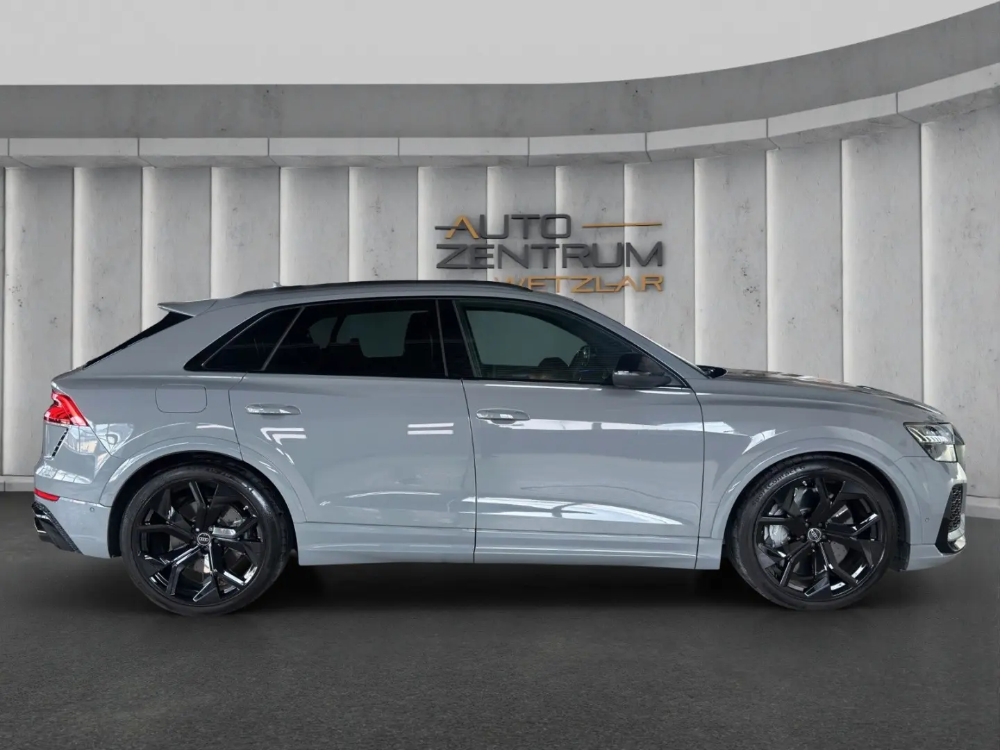 RSQ8 4.0 TFSI quattro Matrix Pan Keramik AHK B&O
