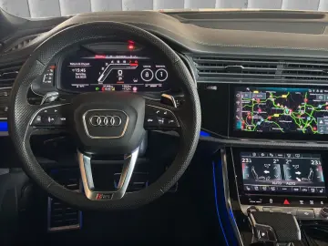RSQ8 4.0 TFSI quattro Matrix Pan Keramik AHK B&O