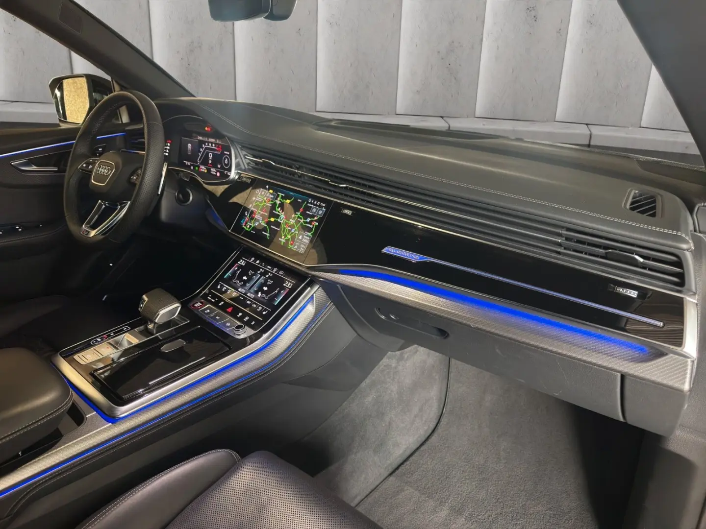 RSQ8 4.0 TFSI quattro Matrix Pan Keramik AHK B&O