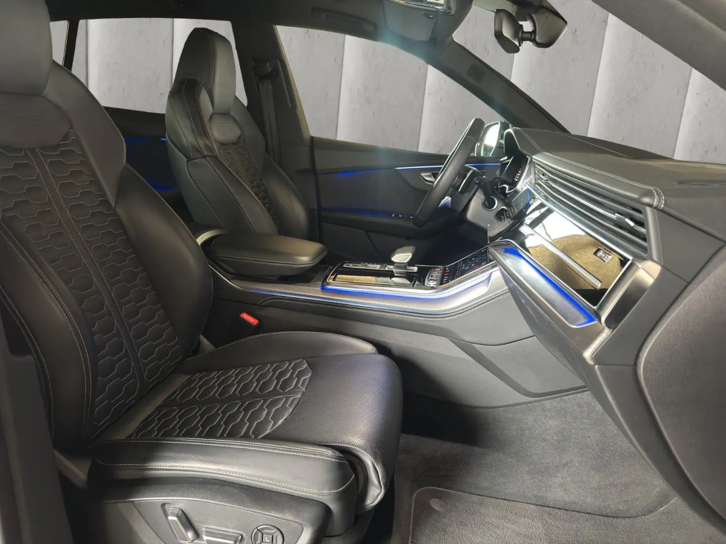 RSQ8 4.0 TFSI quattro Matrix Pan Keramik AHK B&O