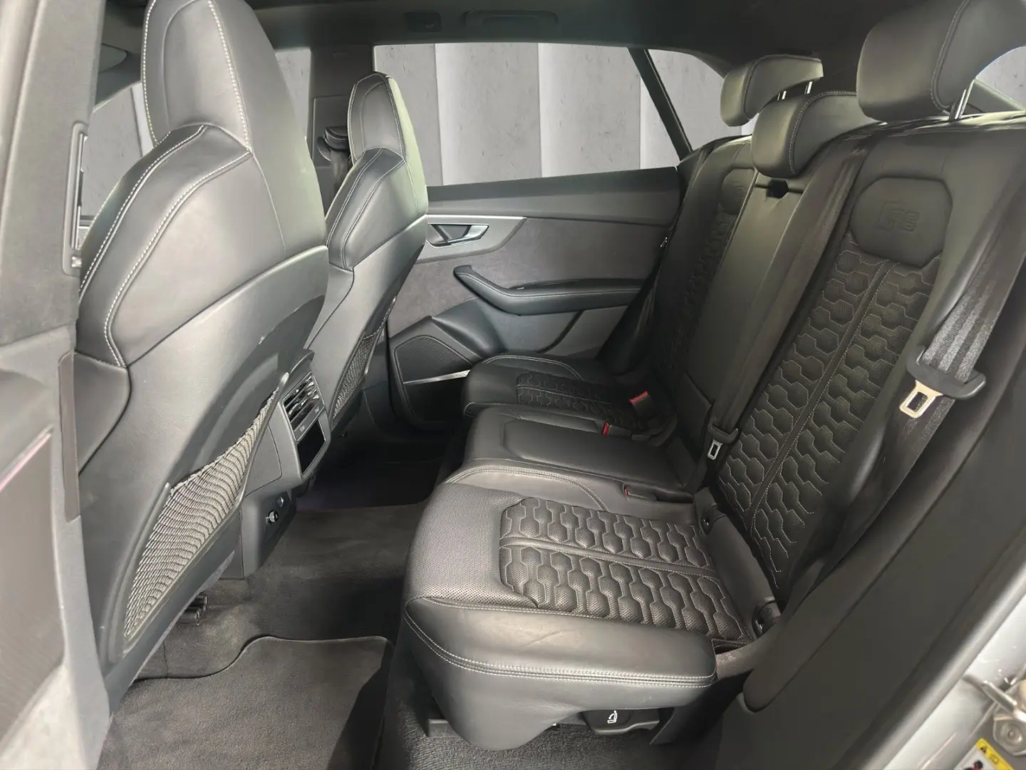 RSQ8 4.0 TFSI quattro Matrix Pan Keramik AHK B&O