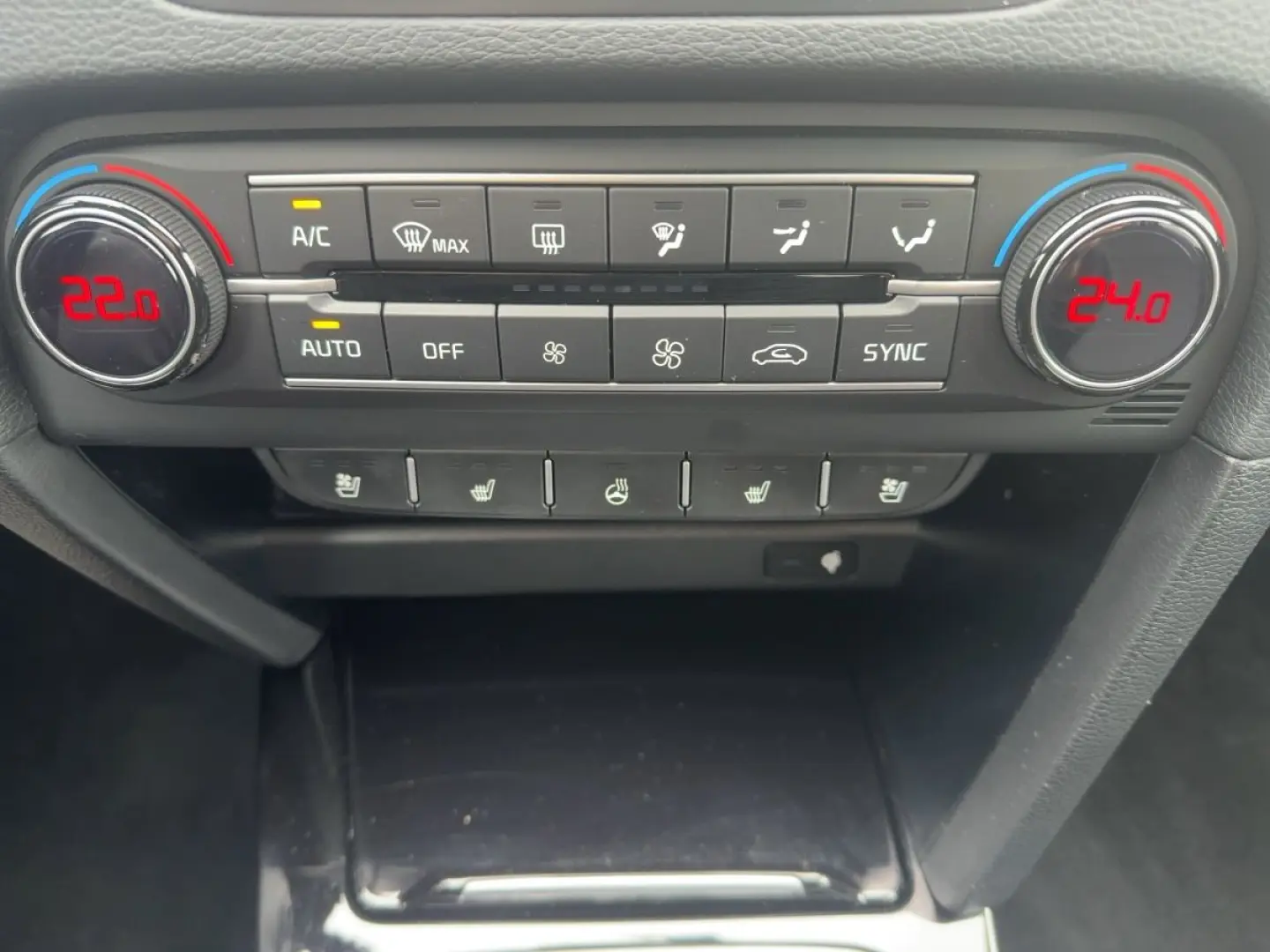 XCEED 1.5T Platinum Glasdach+LED+Kamera+Navi